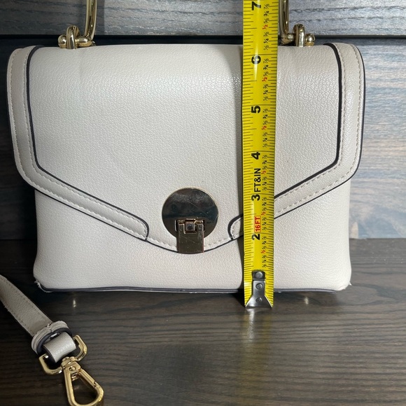 Sondra Roberts Squared Cream Purse - Picture 14 of 16